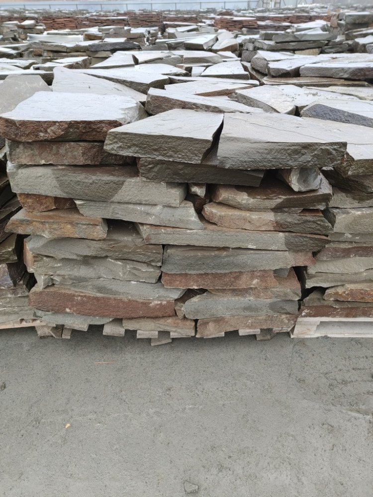 Плитняк песчаник серо-зелёный для мощения 60-65 мм купить в Белебее