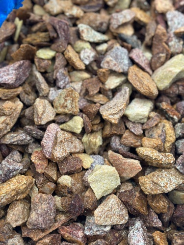 Златолит персиковый декоративная каменная крошка купить в Белебее