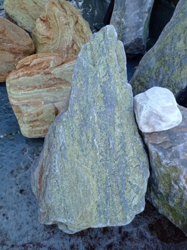 Златолит жёлтый, жёлто-зелёный глыбки и валуны для ланшафтного дизайна купить в Белебее