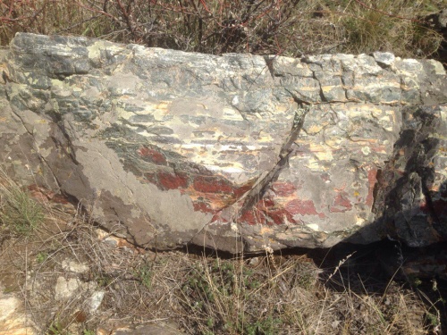 Гигантские зелёные валуны для ландшафтного дизайна весом более 5 тонн купить в Белебее