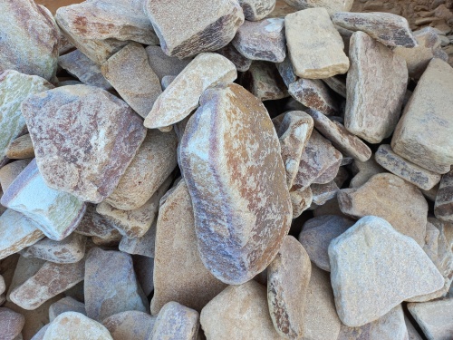 Златолит жёлтый, жёлто-зелёный глыбки и валуны для ланшафтного дизайна купить в Белебее