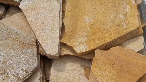 Плитняк златолит жёлтый для цоколя купить в Белебее