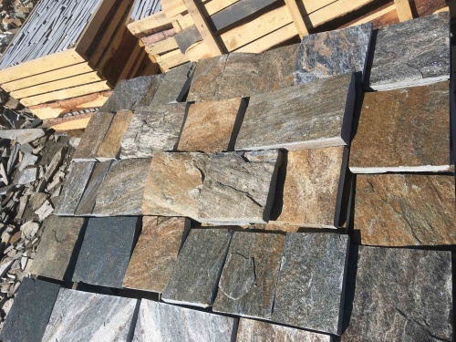 Плитка пилёная златолит Уральский для цоколя, отмостки купить в Белебее