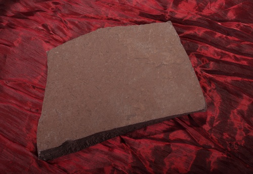 Плитняк лемезит бордовый для цоколя 1,5-2 см купить в Белебее