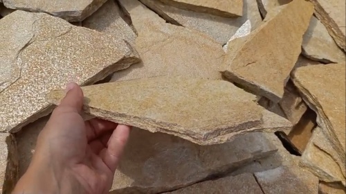 Плитняк златолит жёлтый для цоколя купить в Белебее