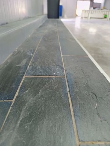 Плитка чёрная из натурального камня фасадная 30 см * 5 см, толщина 7 мм -30 мм купить в Белебее