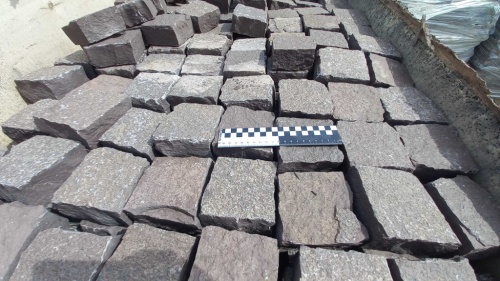 Лемезит колотая брусчатка 10 * 10 см. для парковки купить в Белебее